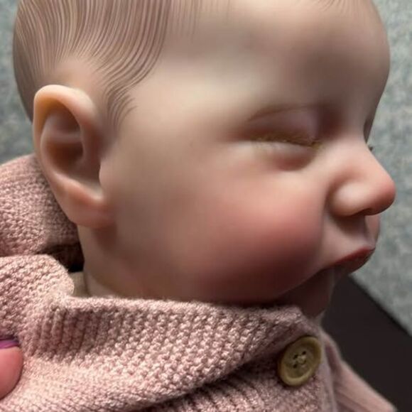 Brand New 18-Inch Lifelike Sleeping Reborn Baby Doll - Picture 6 of 7